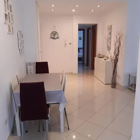 A Casa Di Elsa Апартаменты Рим
